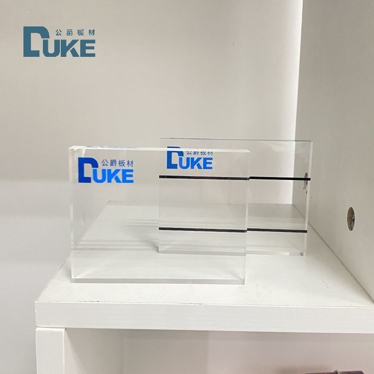 Duke Hersteller 8mm Anti-UV Acryl Board 20x30ft Schallschutz Zaun UV 4mm PMMA für kommunale Bauarbeiten Gravierungen enthalten