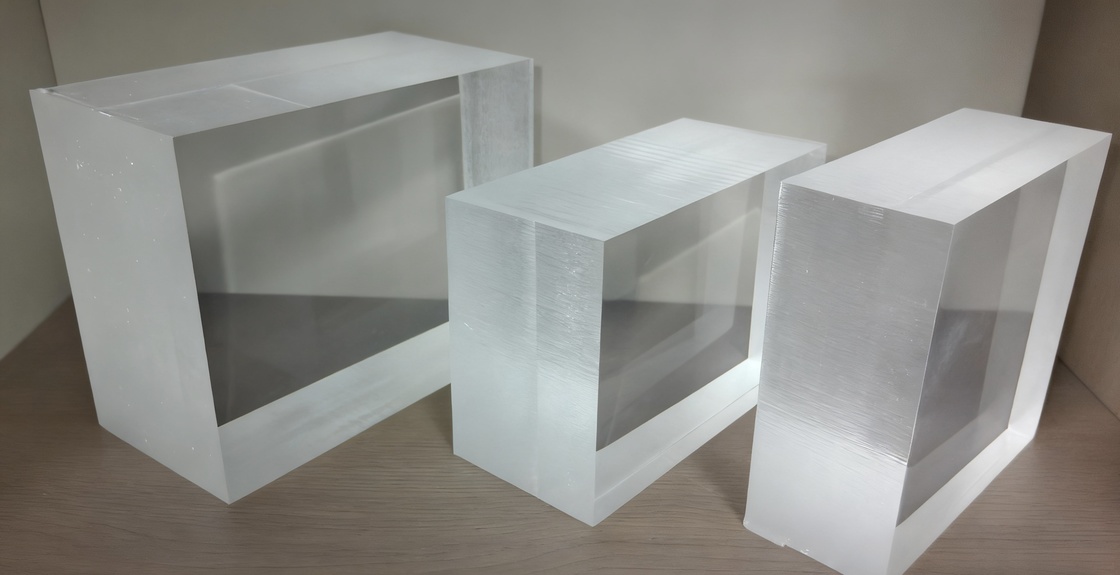 Transparente Acryl-Wandpaneele für Infinity-Edge-Pools: Sonderanfertigung & CNC-Zuschnitt